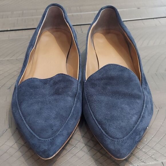 Everlane Navy Blue Suede Modern Point Loafers Sz 8.5 - Picture 2 of 9